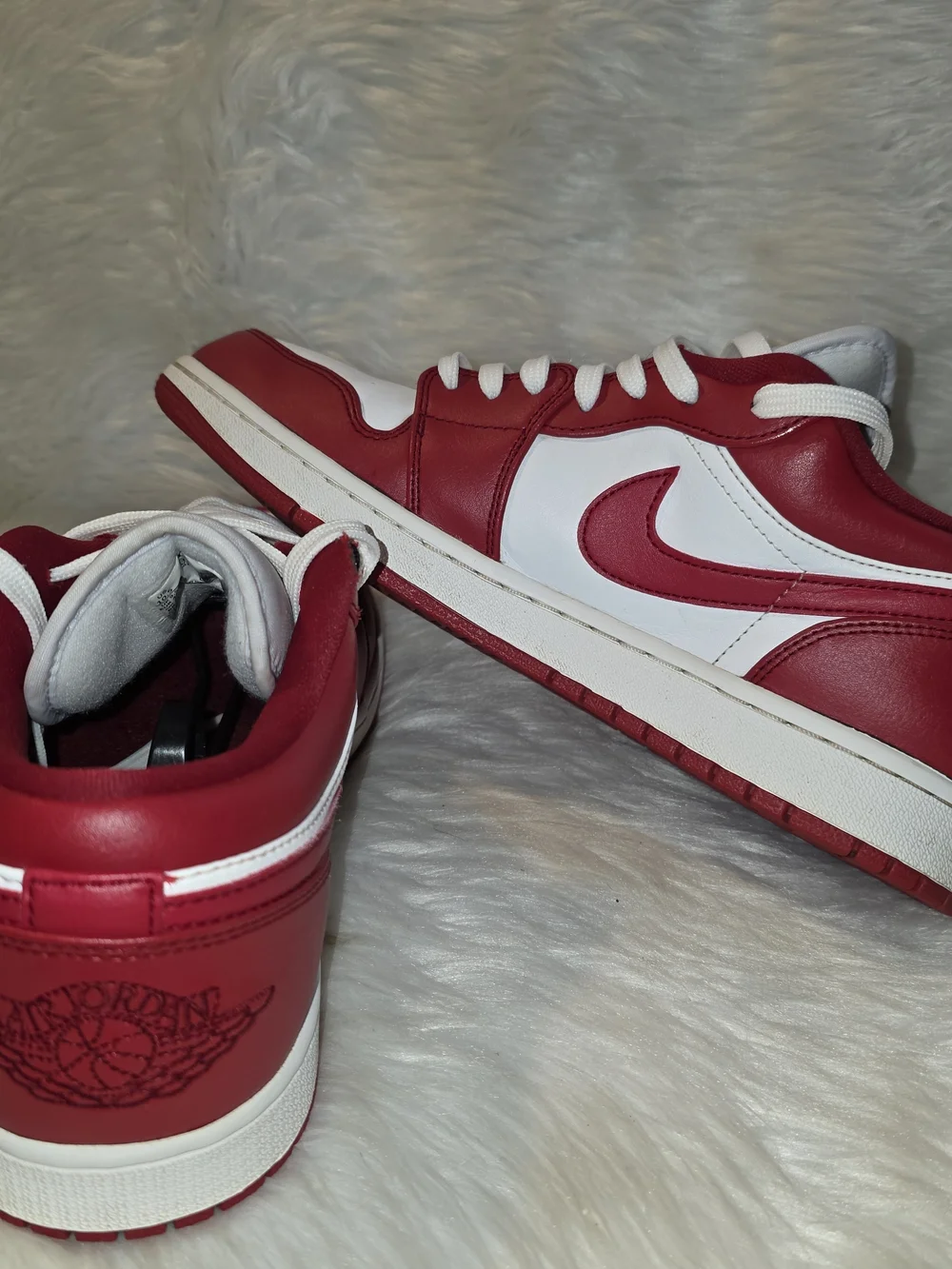 Nike Air Jordan 1 Low - White & Red